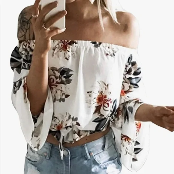 Off Shoulder Crop Top - Picture 3 of 7